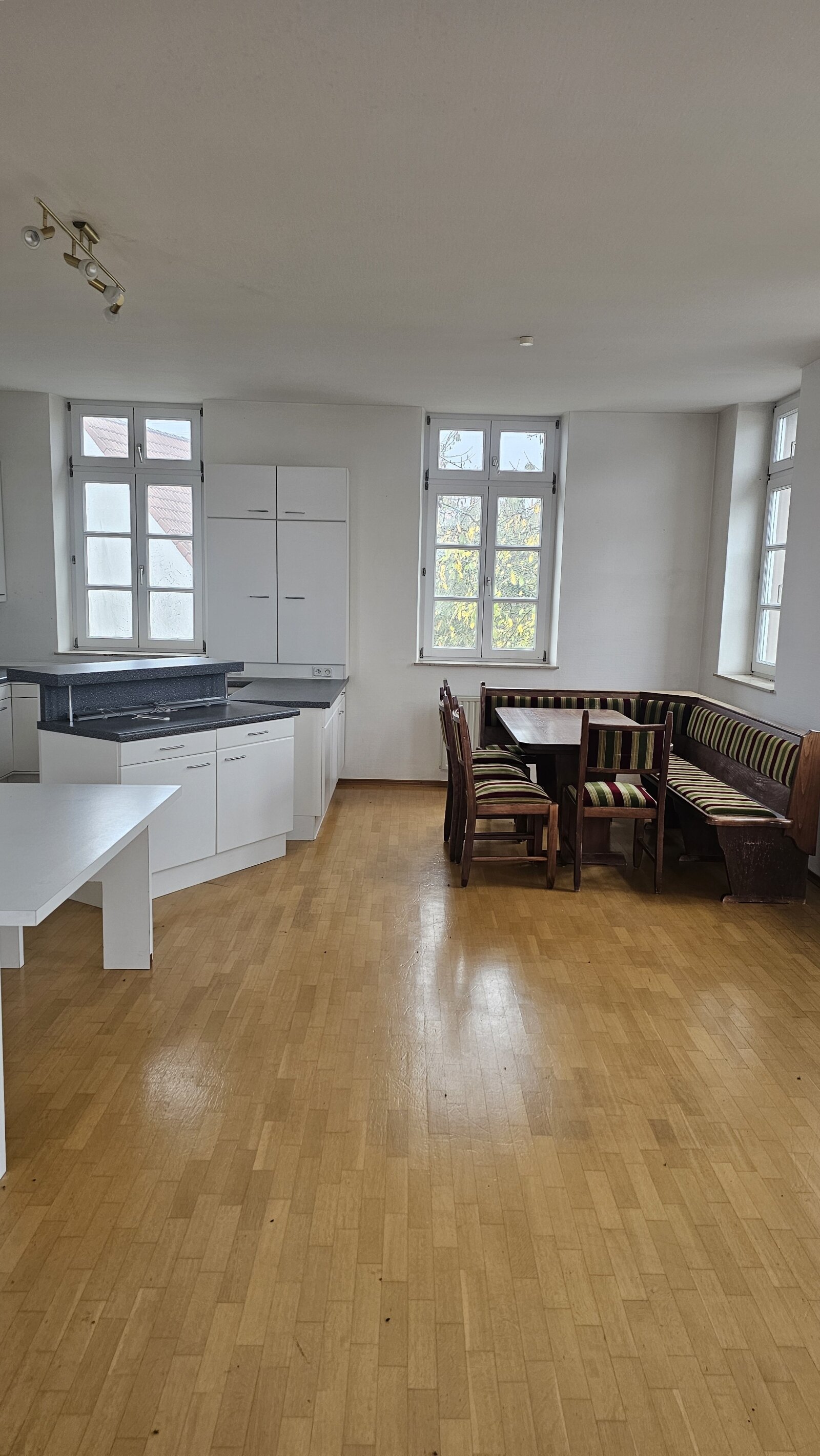 OG Küche / Esszimmer