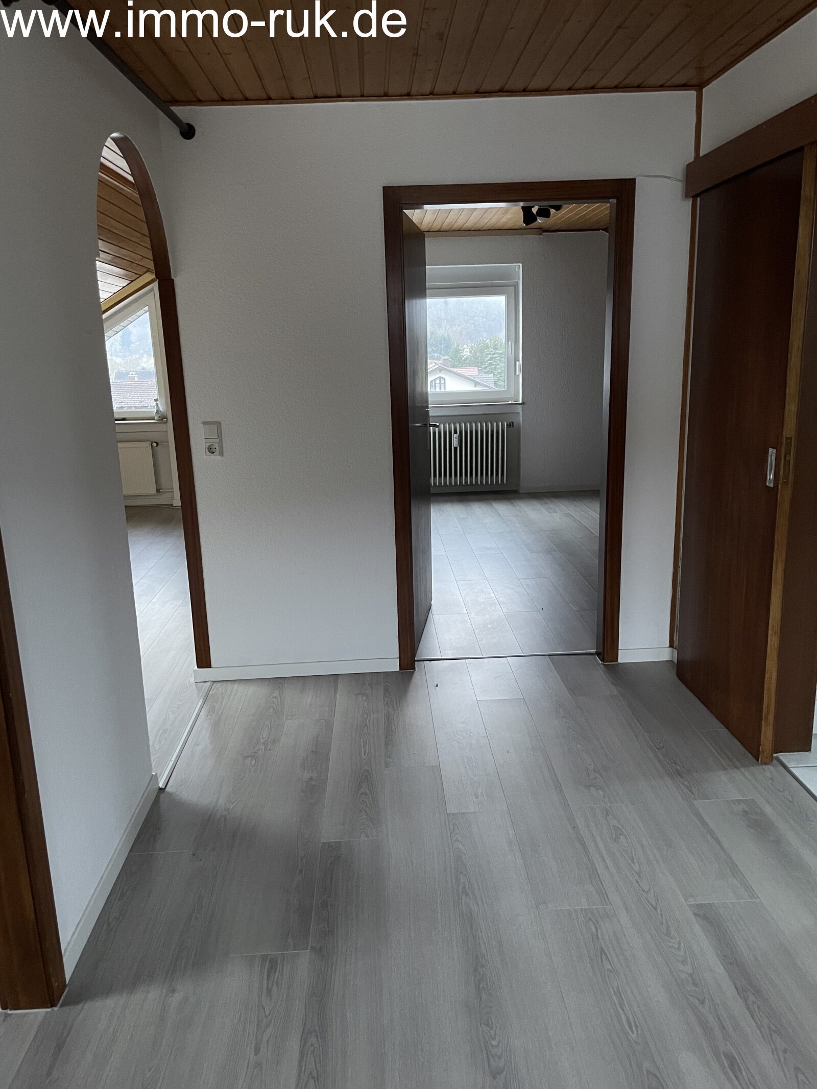 Homburg: 2 Zimmer, Küche, Bad in Homburg Schwarzenacker 