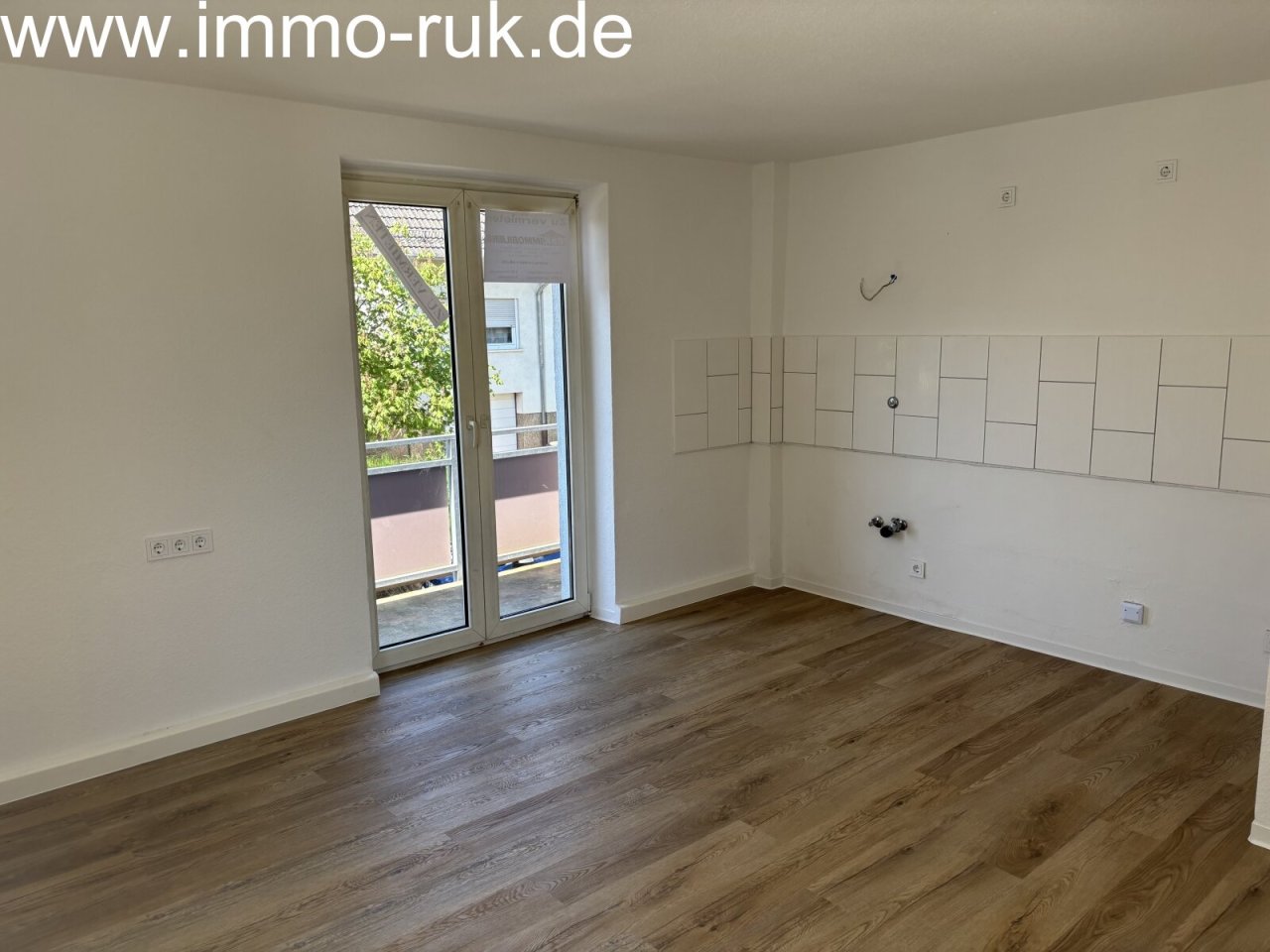 Küche mit Zugang Balkon