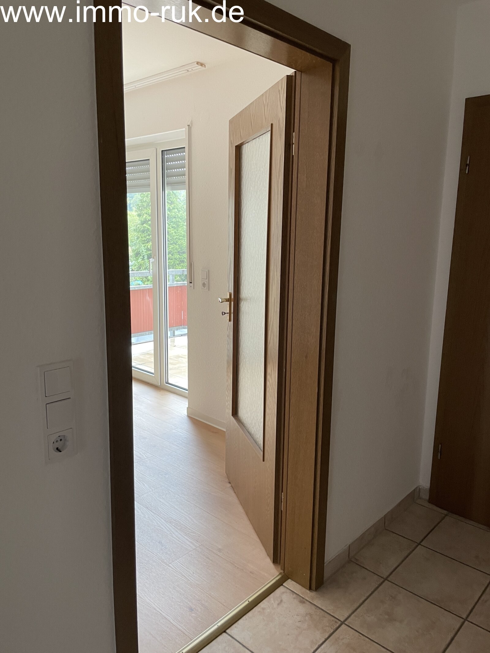 Flur zum Wohnzimmer Flur zum Wohnzimmer